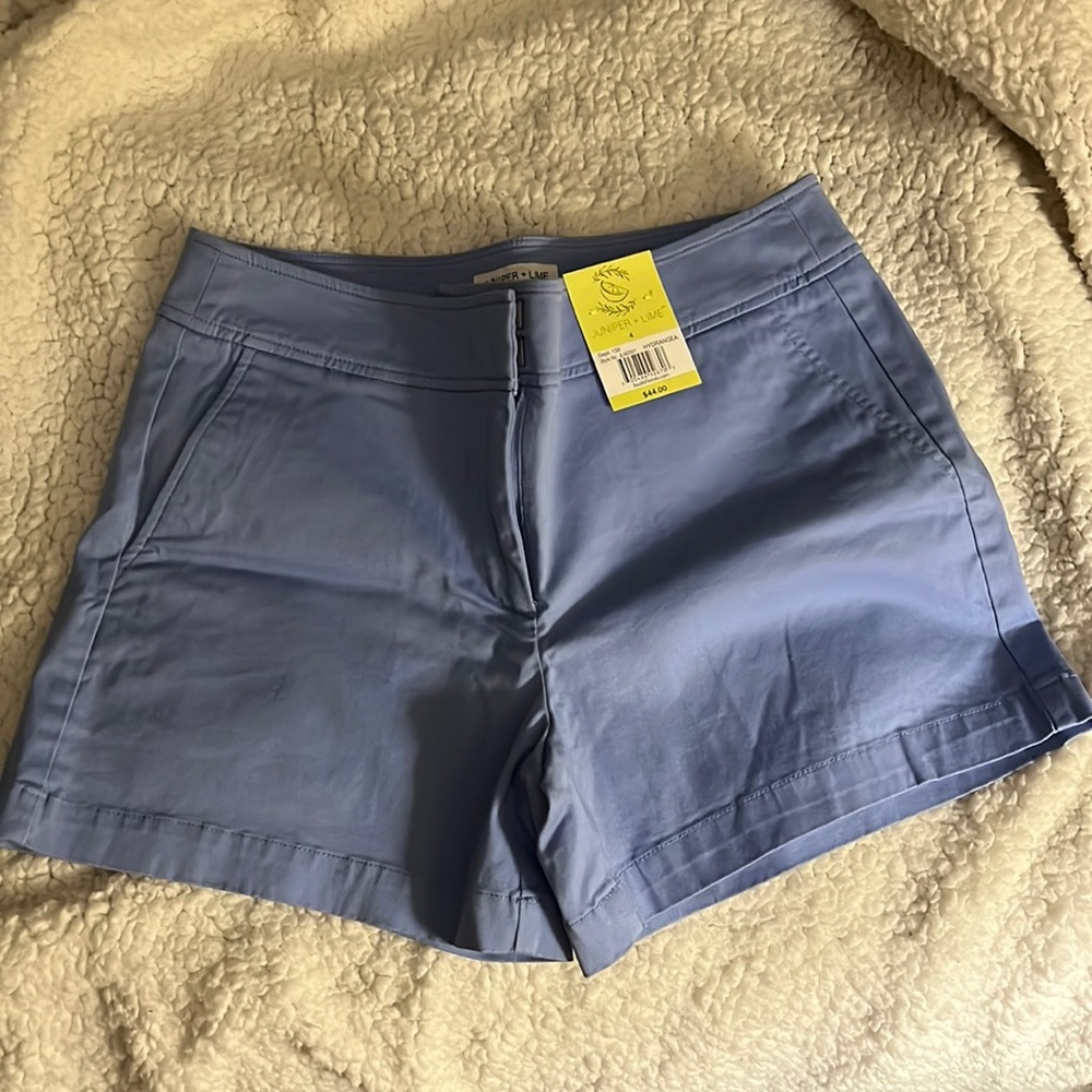 Juniper + lime shorts , blue color size 4 98%cotton 2%spandex never worn nwt